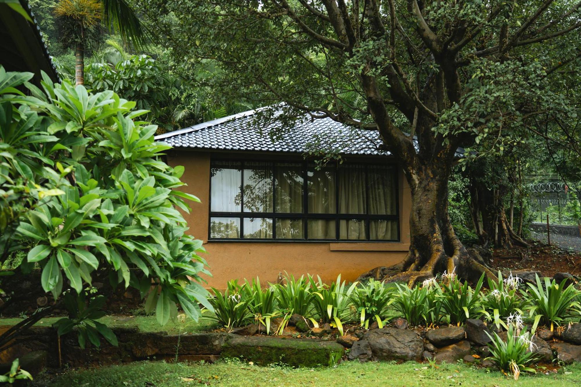Rajlok Resorts Pune Eksteriør billede